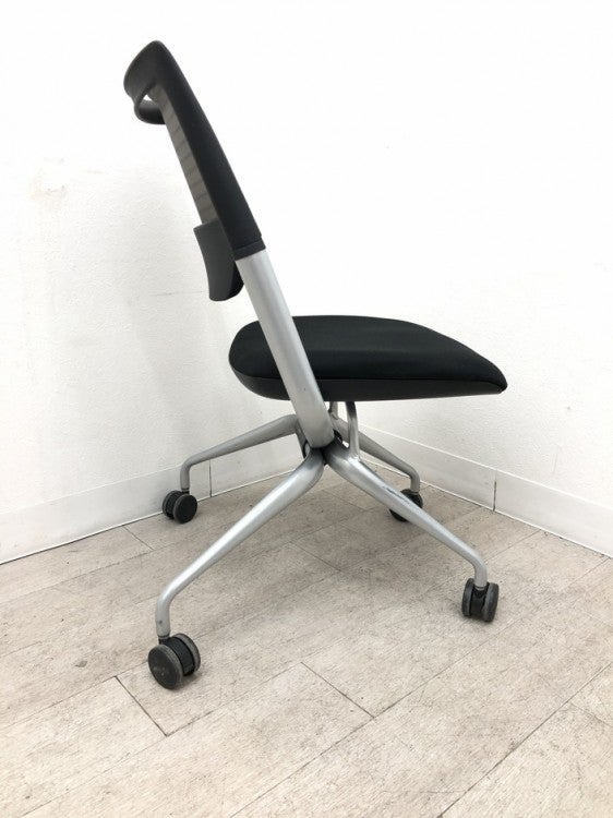 イトーキレクシブシリーズ ネスティングチェア 商品画像5