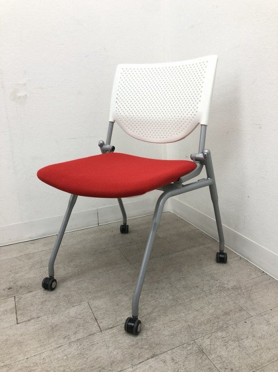 オカムラプロスタックシリーズ ネスティングチェア 商品画像1