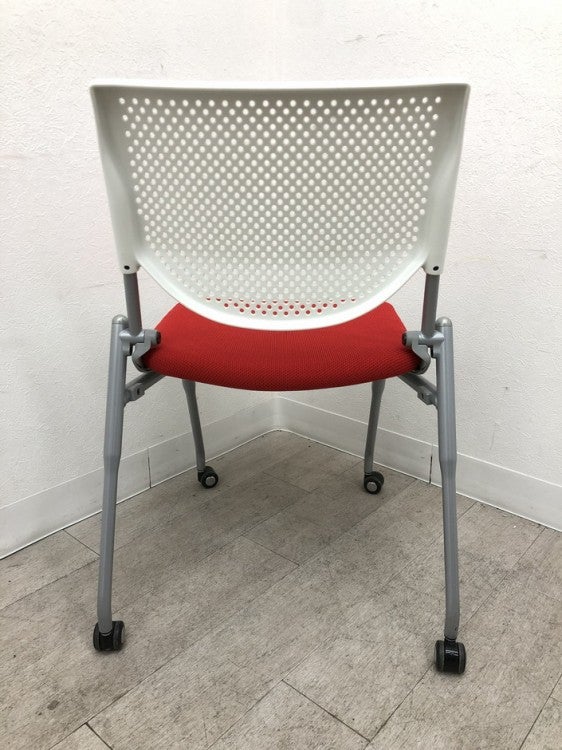 オカムラプロスタックシリーズ ネスティングチェア 商品画像4