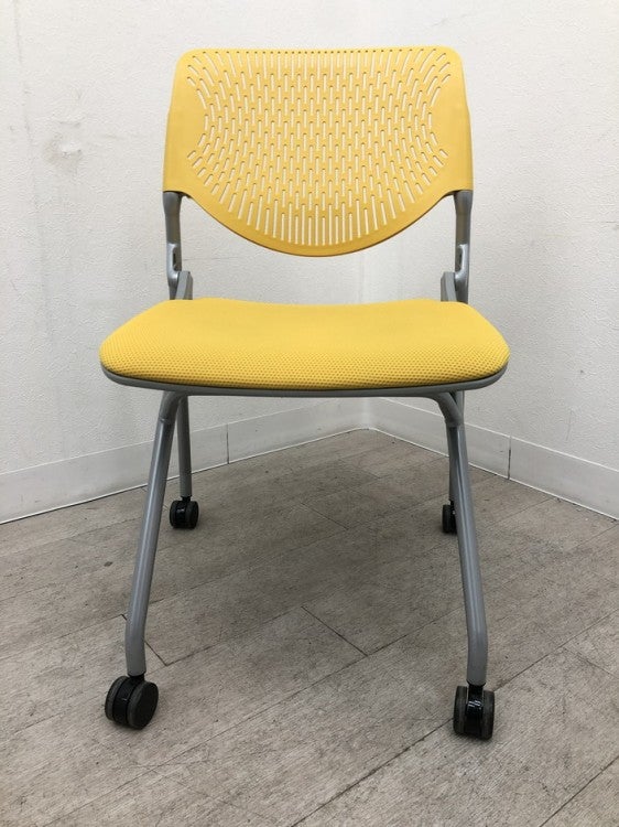 オカムラRuna(ルナ)シリーズ ネスティングチェア 商品画像2