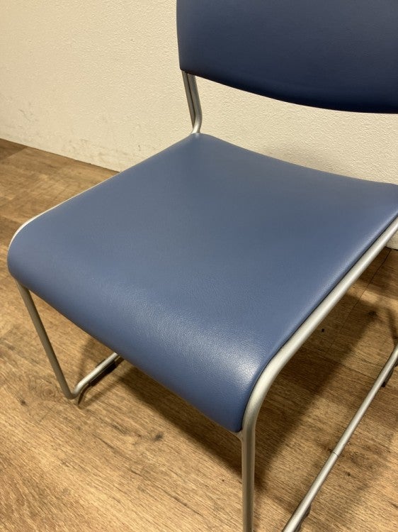 アイリスチトセLTS(ライタス)シリーズ スタッキングチェア 商品画像4