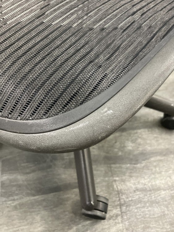 HermanMiller（ハーマンミラー）アーロンチェア 可動肘付アーロンチェア 商品画像14