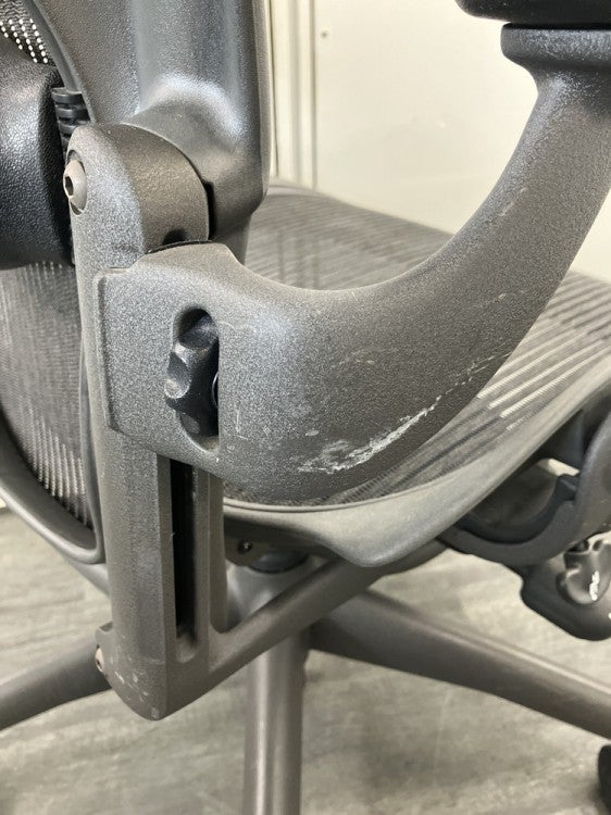 HermanMiller（ハーマンミラー）アーロンチェア 可動肘付アーロンチェア 商品画像18