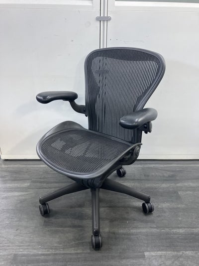 HermanMiller（ハーマンミラー）アーロンチェア 商品画像1