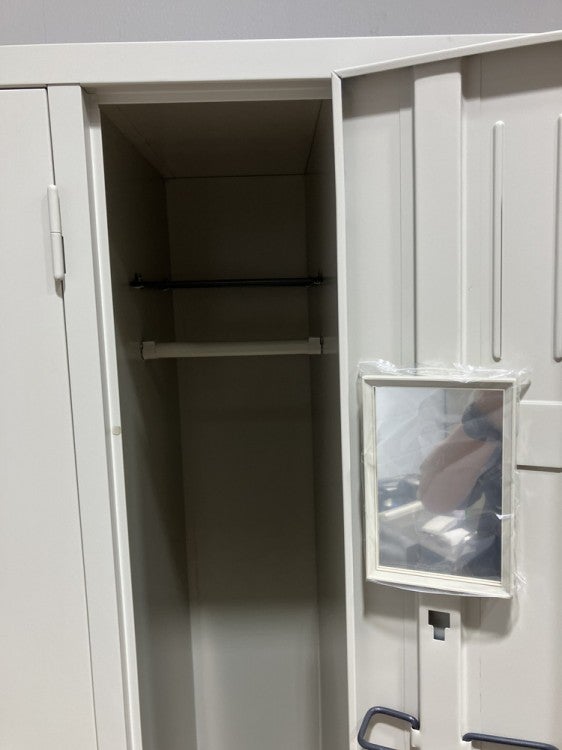 4人用ロッカー 商品画像3