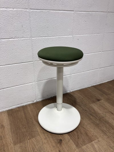 オカムラピルエットシリーズ ハイスツール 商品画像1