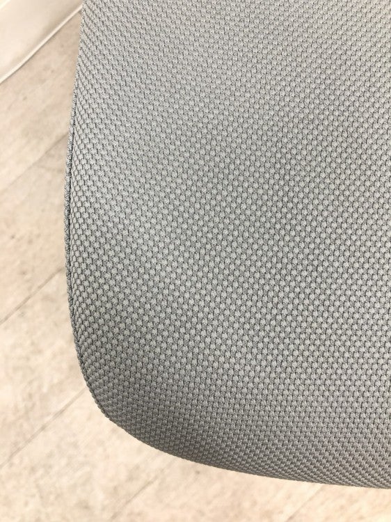 コクヨBezel(ベゼル)チェア 可動肘付ベゼルチェア 商品画像8