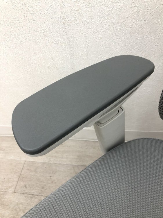 コクヨBezel(ベゼル)チェア 可動肘付ベゼルチェア 商品画像9