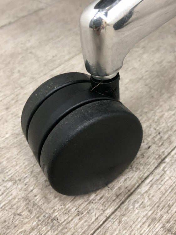 コクヨBezel(ベゼル)チェア 可動肘付ベゼルチェア 商品画像15