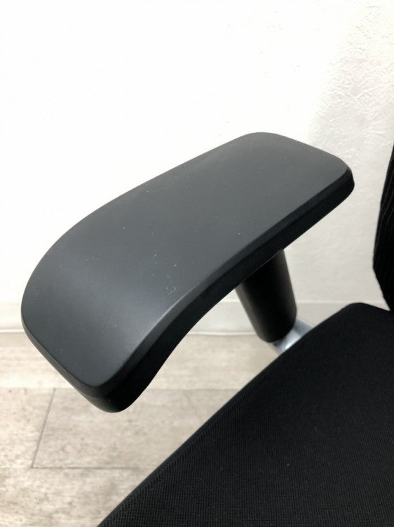 イトーキVento（ヴェント）シリーズ 可動肘付ヴェントチェア 商品画像8