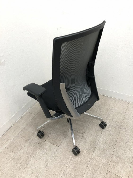 イトーキVento（ヴェント）シリーズ 可動肘付ヴェントチェア 商品画像10