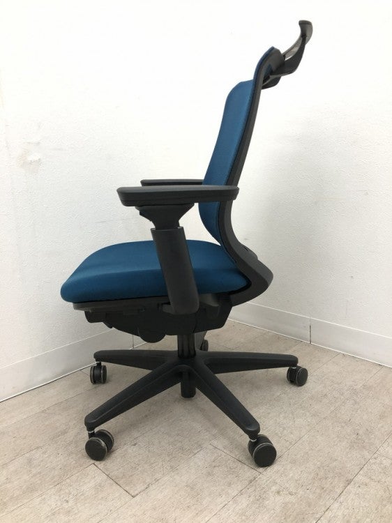 コクヨミトラチェア 可動肘付ミトラチェア 商品画像3