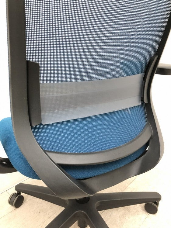 コクヨミトラチェア 可動肘付ミトラチェア 商品画像14