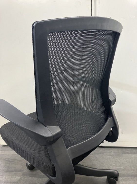 井上金庫FEMシリーズ 可動肘付OAチェア 商品画像7