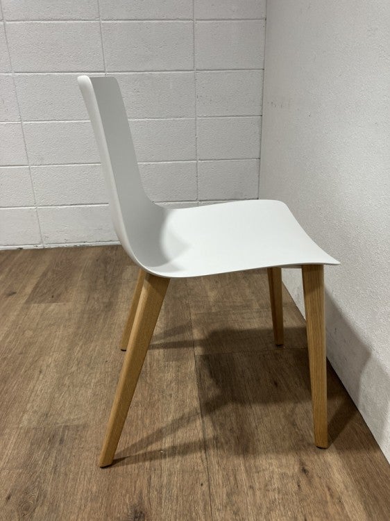 Cassina ixc.（カッシーナ・イクスシー）SLIM CHARシリーズ スリムチェア4脚セット 商品画像8