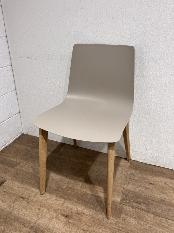 Cassina ixc.（カッシーナ・イクスシー）SLIM CHAIRシリーズ スリムチェア4脚セット 商品画像2