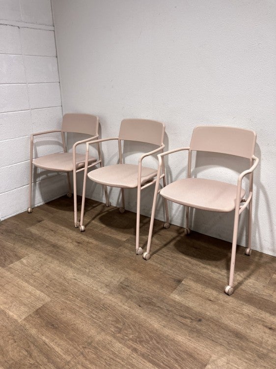 コクヨネスティングチェア3脚セット 商品画像1