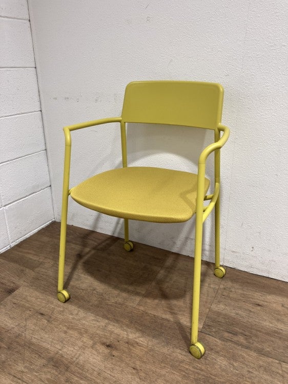 コクヨエニー(Any)シリーズ ネスティングチェア4脚セット 商品画像2