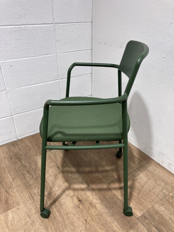 コクヨエニー(Any)シリーズ ネスティングチェア4脚セット 商品画像12