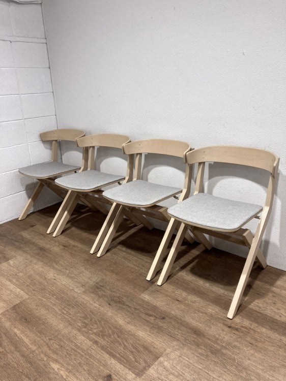 コクヨデイズオフィス ウッドサイドシリーズ スタッキングチェア4脚セット 商品画像1