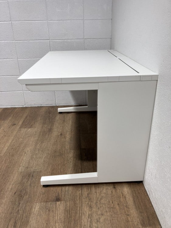 コクヨ1200平デスク 商品画像5