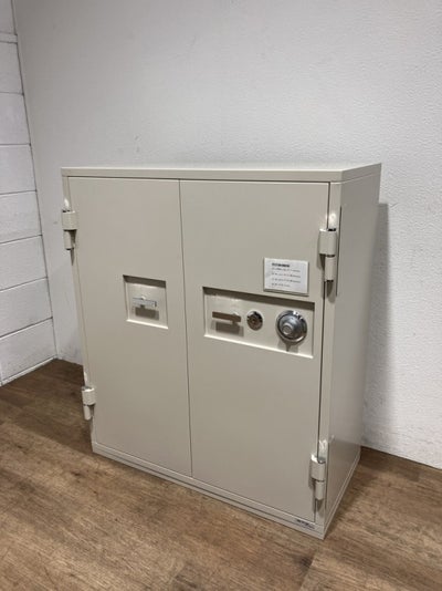 コクヨ耐火金庫 商品画像1
