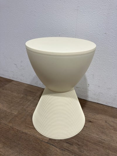 カルテルPrince AHA(プリンスアハ)シリーズ スツール 商品画像1