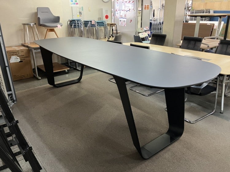 オカムラワークキャリアシリーズ ハイテーブル 商品画像1