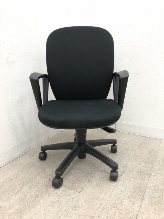 イトーキリエットチェア 固定肘付リエットチェア 商品画像2