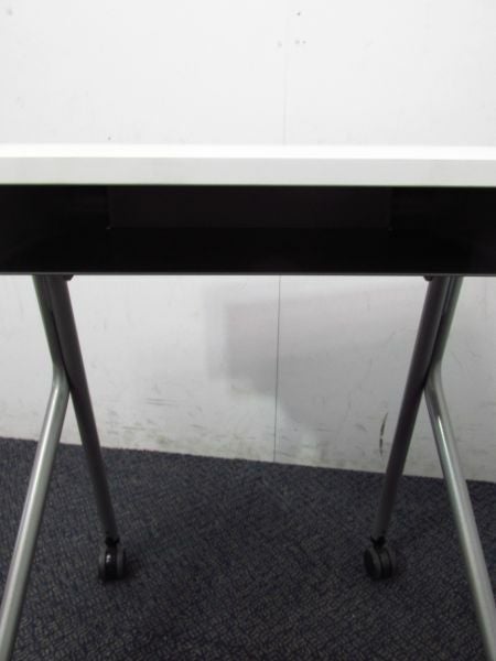 オカムラFieri(フィエリー)シリーズ 650サイドスタックテーブル 商品画像5