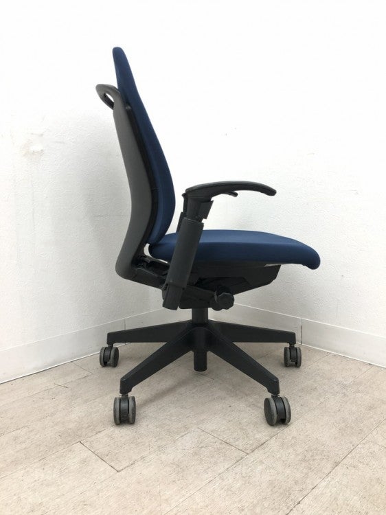 イトーキfulgo(フルゴ)チェア 可動肘付フルゴチェア 商品画像5