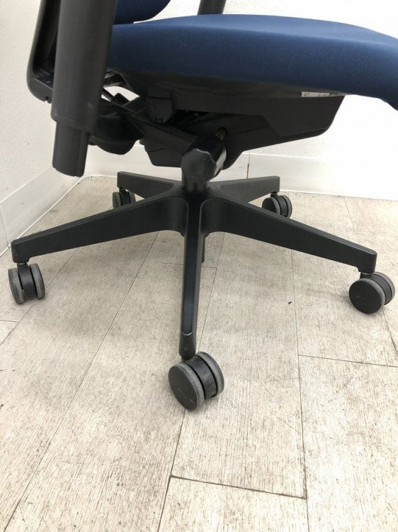 イトーキfulgo(フルゴ)チェア 可動肘付フルゴチェア 商品画像13