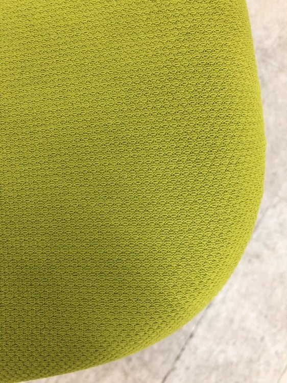 コクヨミトラチェア 固定肘付付ミトラチェア 商品画像7