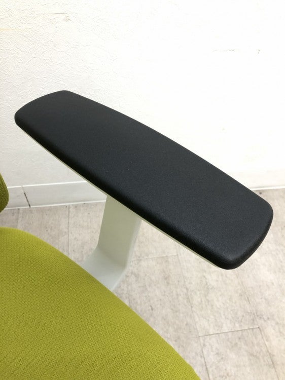 コクヨミトラチェア 固定肘付付ミトラチェア 商品画像9