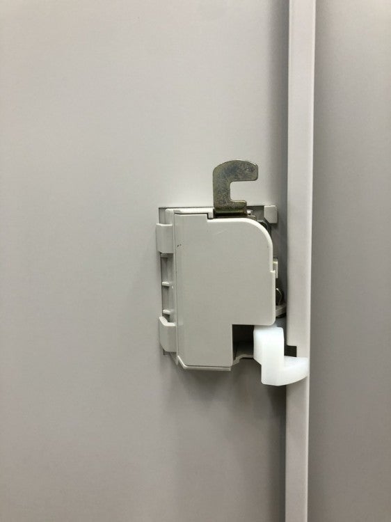 オカムラFZタイプシリーズ 9人用ロッカー 商品画像8