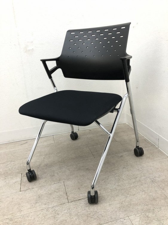 コクヨピエガチェア ネスティングチェア 商品画像1