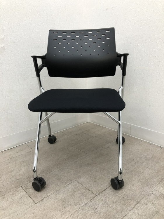 コクヨピエガチェア ネスティングチェア 商品画像2