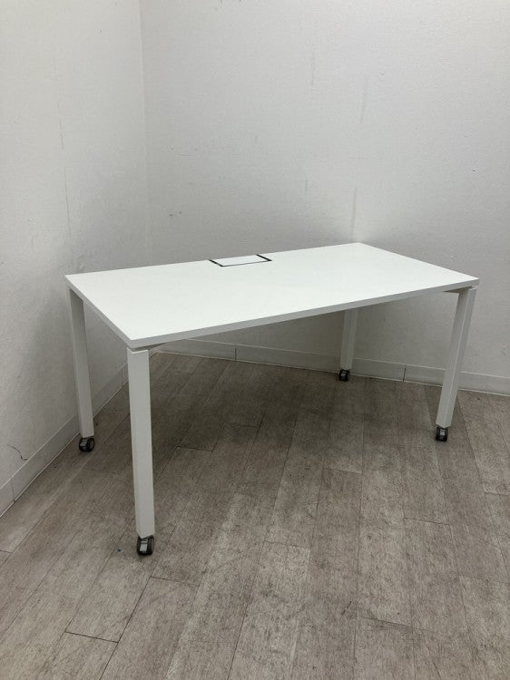 コクヨワークフィットシリーズ 1400平デスク 商品画像1