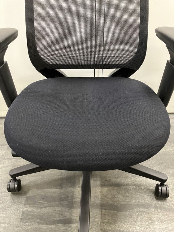 コクヨMitra2（ミトラ2）チェア 可動肘付ミトラ2チェア 商品画像4