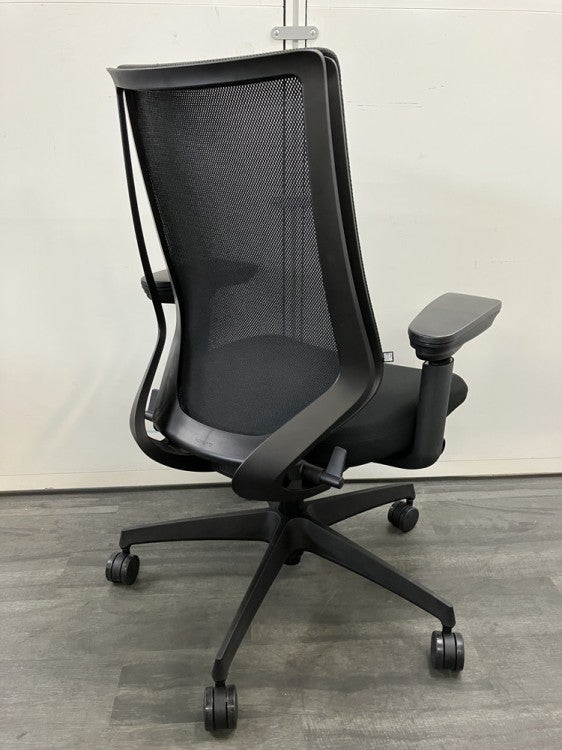 コクヨ Duora2(デュオラ2)チェア 可動肘付デュオラ2チェア 商品画像2