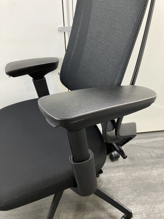 コクヨ Duora2(デュオラ2)チェア 可動肘付デュオラ2チェア 商品画像8