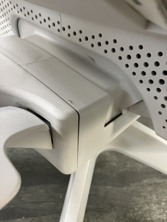 コクヨing(イング)チェア 固定肘付イングチェア 商品画像8