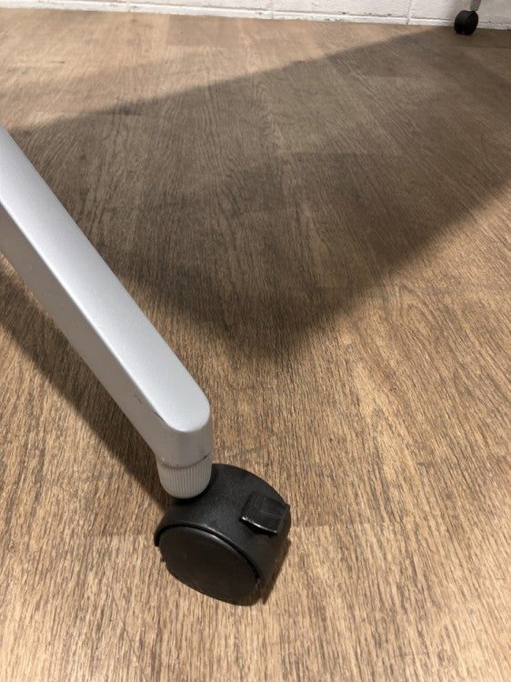 コクヨLeafline(リーフライン)シリーズ 平行スタックテーブル 商品画像8