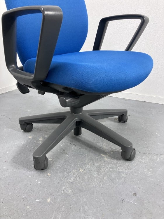 コクヨセディスタ(SEDISTA)チェア 固定肘付セディスタチェア 商品画像8