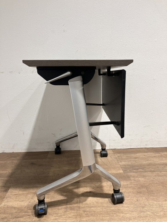 コクヨ平行スタックテーブル（コンフェスト） 商品画像3