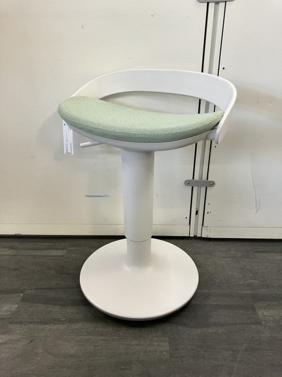 コクヨジョインシリーズ 昇降スツール 商品画像1