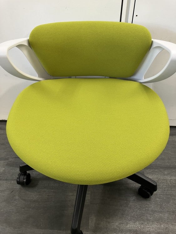 コクヨピコラリビナ(picora livina)シリーズ 固定肘付ピコラリビナチェア 商品画像4