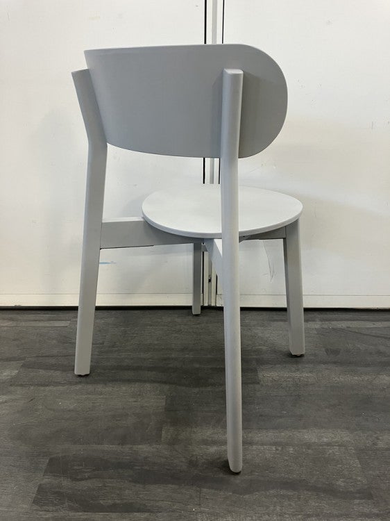 コクヨデイズオフィス ハングライクシリーズ ミーティングチェア 商品画像2