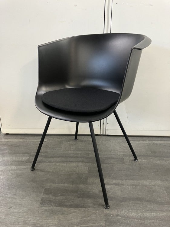 コクヨヘミングシリーズ ミーティングチェア 商品画像1