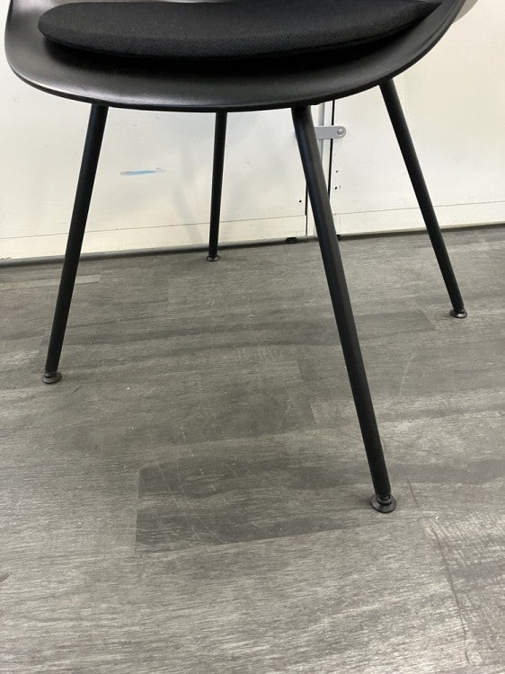 コクヨヘミングシリーズ ミーティングチェア 商品画像5